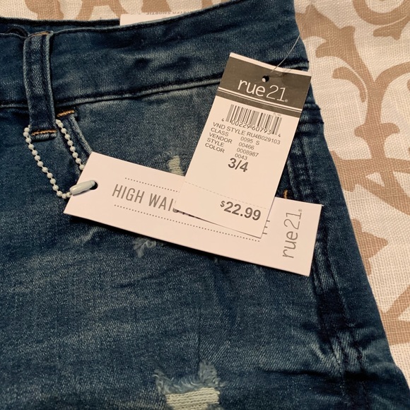 NWT Rue21 High Waisted Jean Shorts - Picture 2 of 5